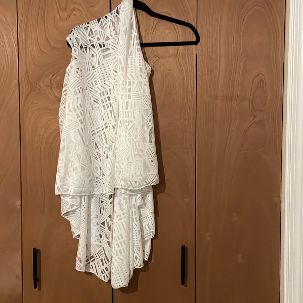 Demdaco City wrap white with sheer geometric cutouts